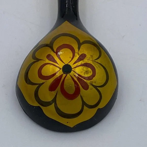 Vintage Hand Painted Wooden Spoons 6 Pieces Black Gold Red 6" Long Flower Design - Picture 4 of 4